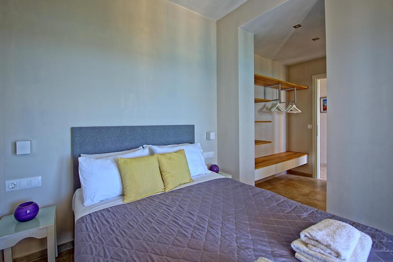 Beachfront Villa Seasun By Posarellivillas Agios Spyridon  Exterior foto