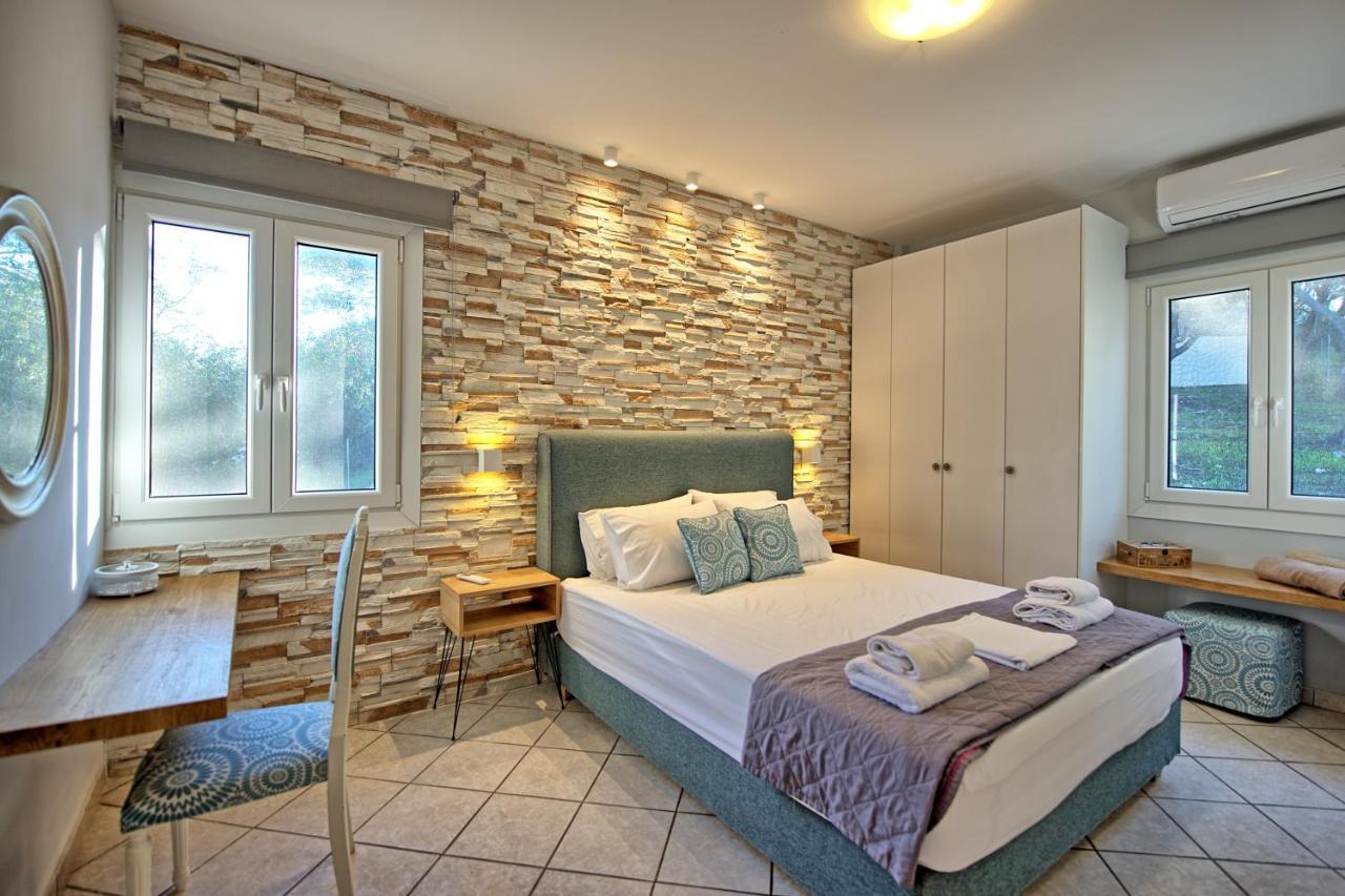 Beachfront Villa Seasun By Posarellivillas Agios Spyridon  Exterior foto