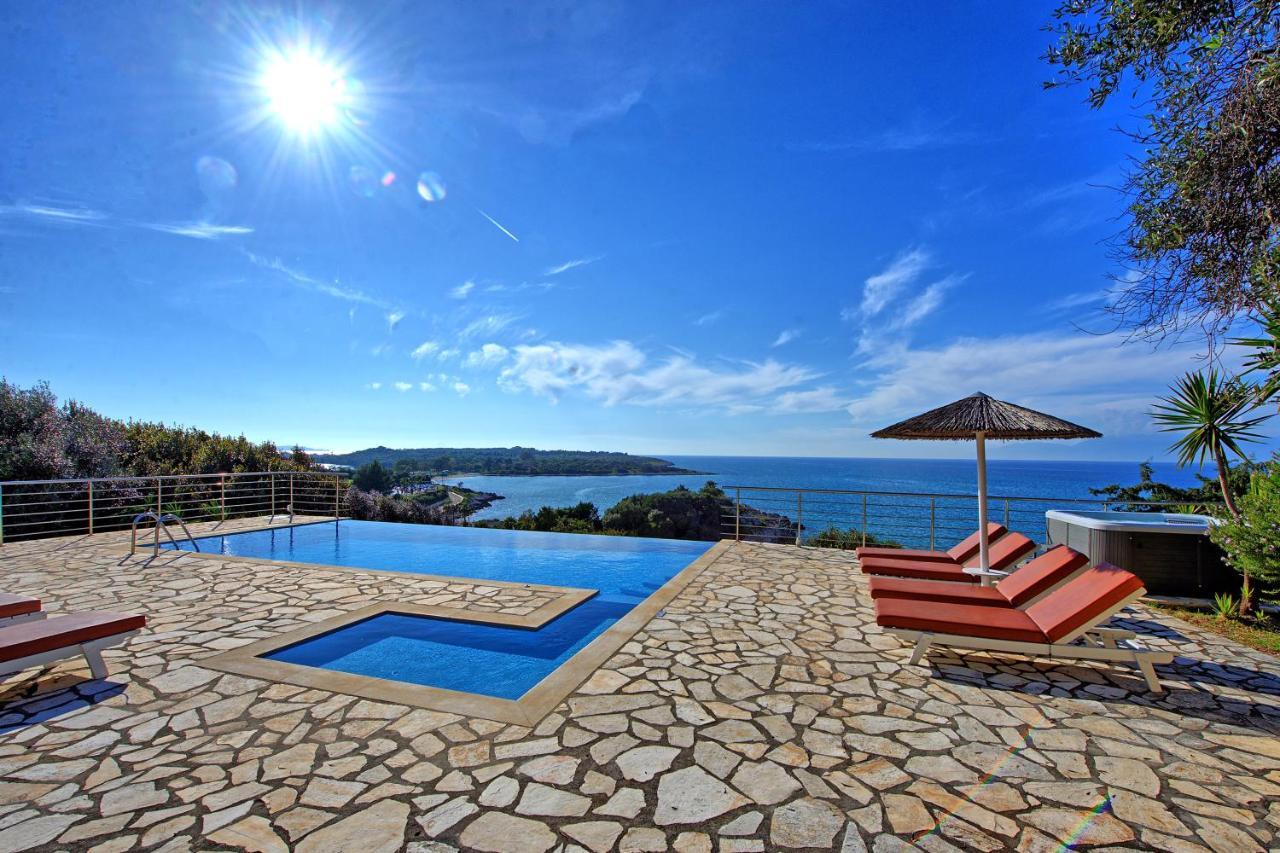 Beachfront Villa Seasun By Posarellivillas Agios Spyridon  Exterior foto
