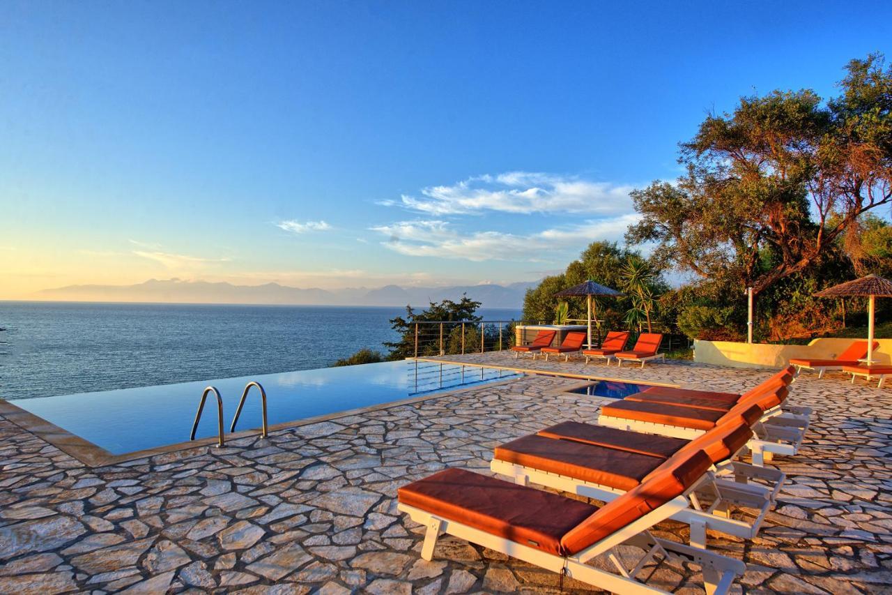 Beachfront Villa Seasun By Posarellivillas Agios Spyridon  Exterior foto